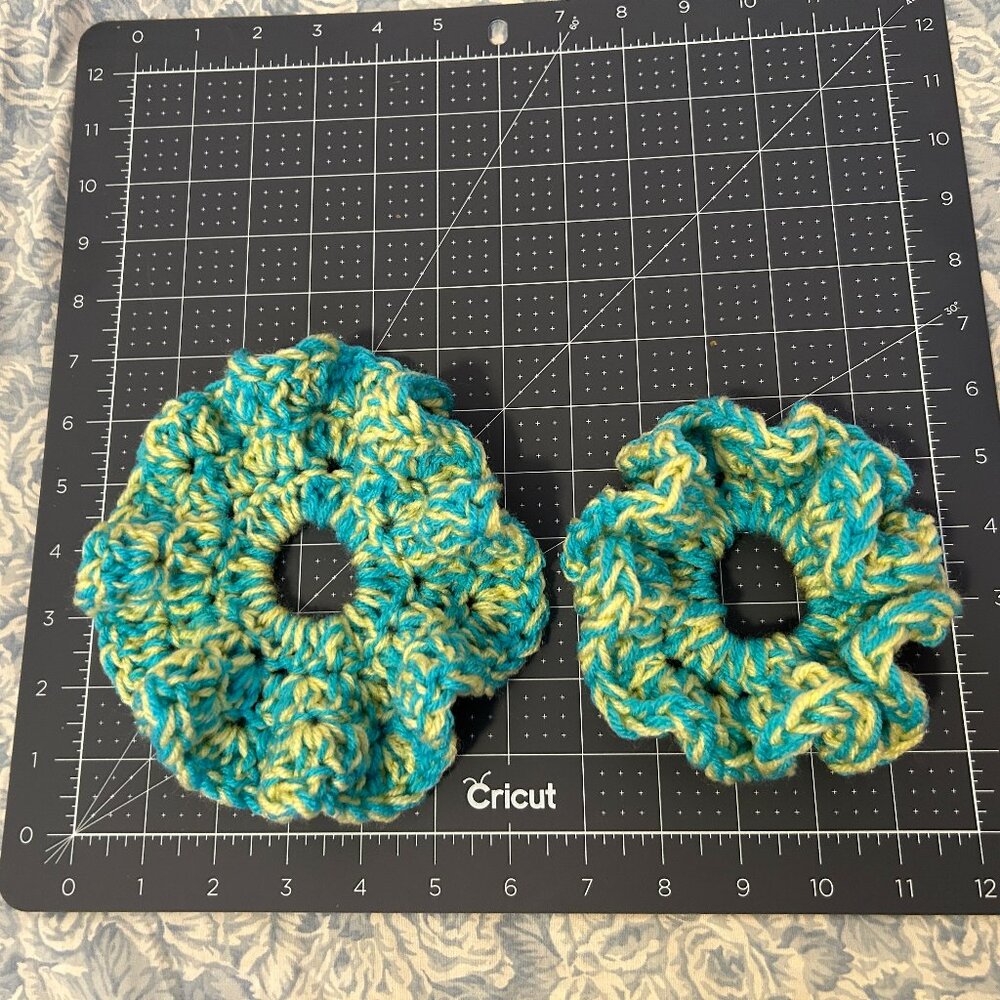New Handmade Crochet RUFFLE Scrunchies Oversized Hair Ties SUN & WAVES Set of 2